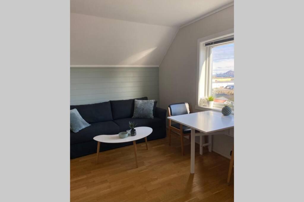 Koselig Leilighet Sentralt I Svolvaer Appartement Buitenkant foto