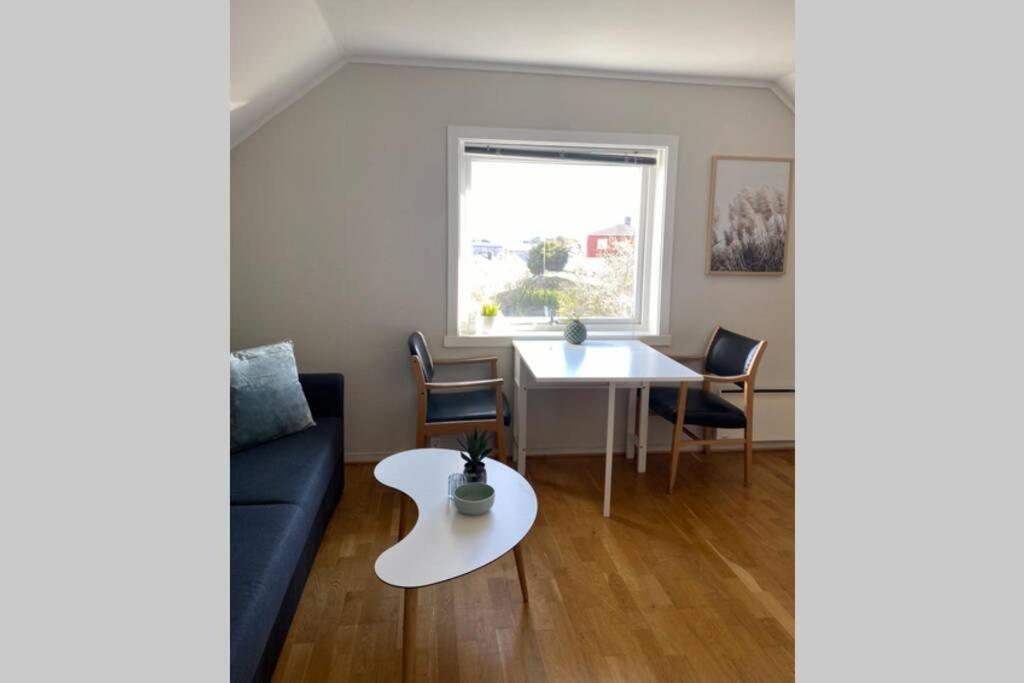 Koselig Leilighet Sentralt I Svolvaer Appartement Buitenkant foto